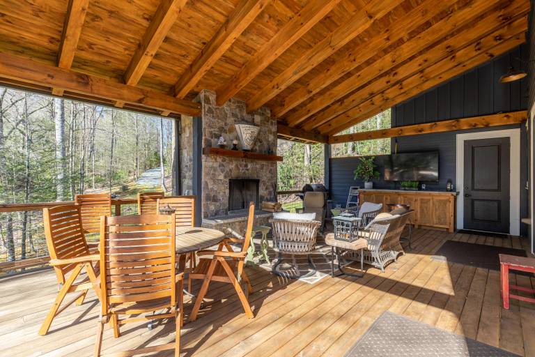 House Blowing Rock