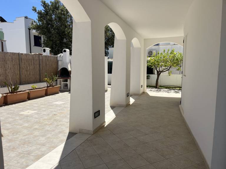 Child-friendly beautiful villa with yard | City view | Close to the beach | Pets are welcome — photo 4