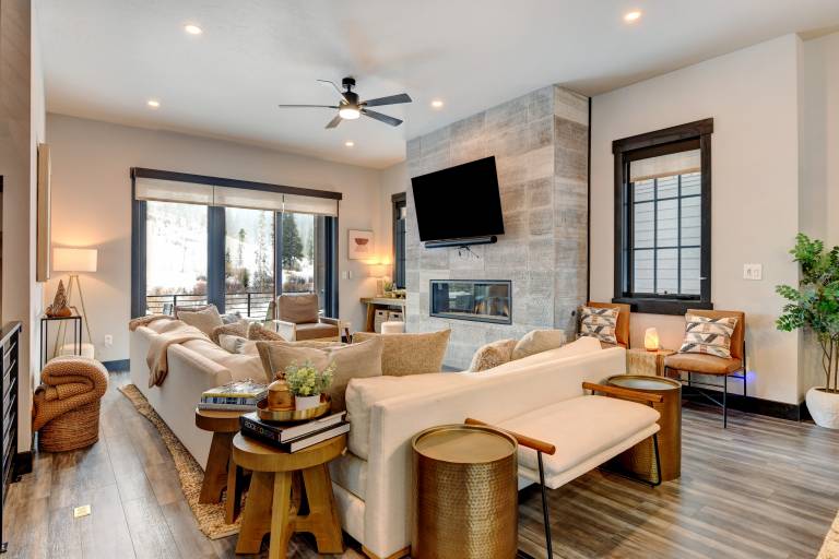 Downtown WP River Front Villa 110 I Rooftop Lounge I Hot Tub I Great Views I Discounted Attractions — photo 2