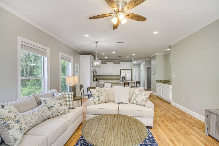 Bright Biloxi Condo: Walk to the Beach! — photo 5