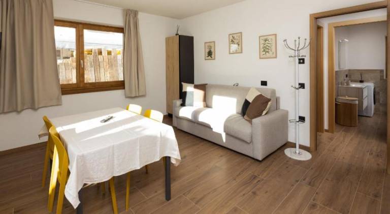 Holiday apartment with pool, sauna & jacuzzi — photo 2