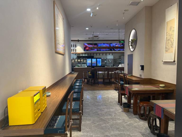 Walling Hotel - Auto Expo Center Jinyu Metro Station — photo 3