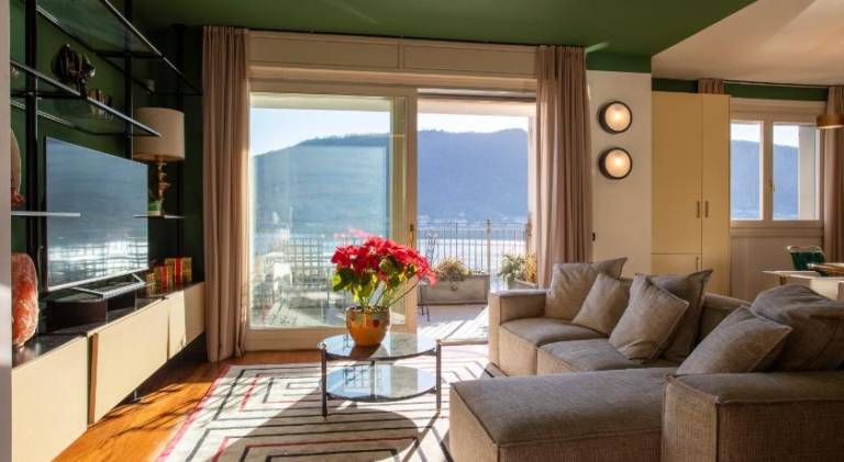 Fully equipped beautiful holiday apartment with garden, private pool & patio | Pet-friendly — photo 3
