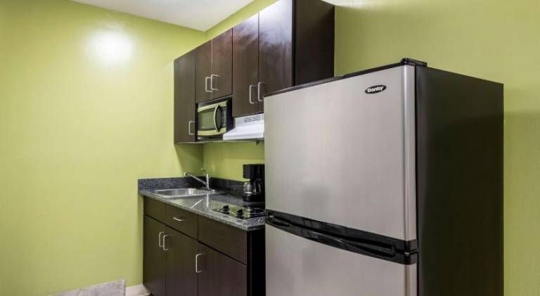 Studio 6 Extended Stay - Savannah, GA — photo 3