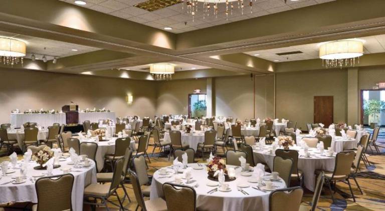 Radisson Hotel Bismarck — photo 3
