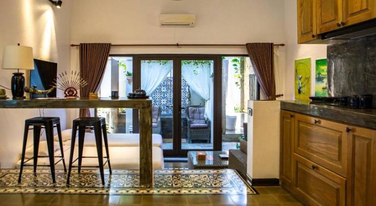 Victory Road Villas — photo 4