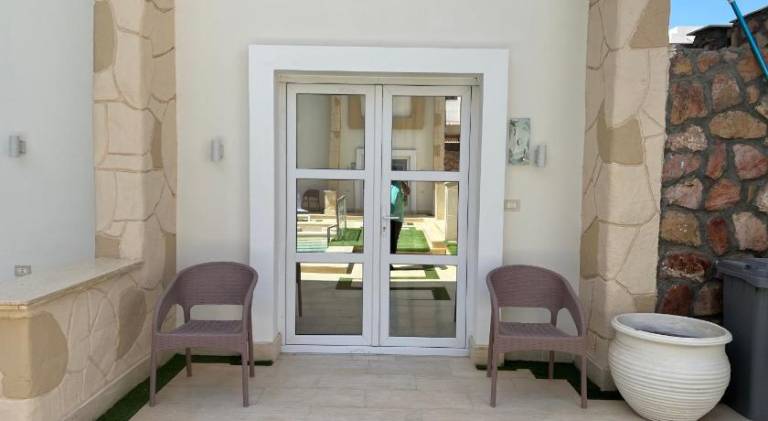 Rental apartment with barbecue, private pool & jacuzzi | Suitable for remote work | Pets are welcome — photo 4