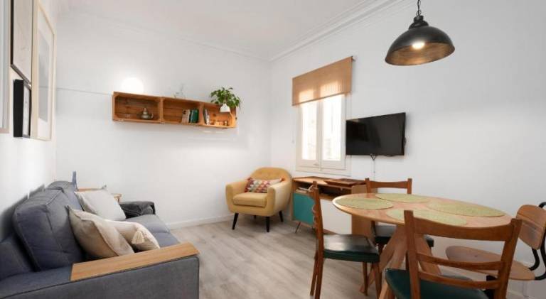 Apartment with 2 rooms for 4 persons in Barcelona