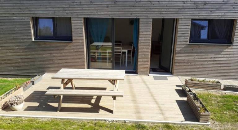 Fully equipped house with terrace, yard & grill | Pets are welcome in Bayeux