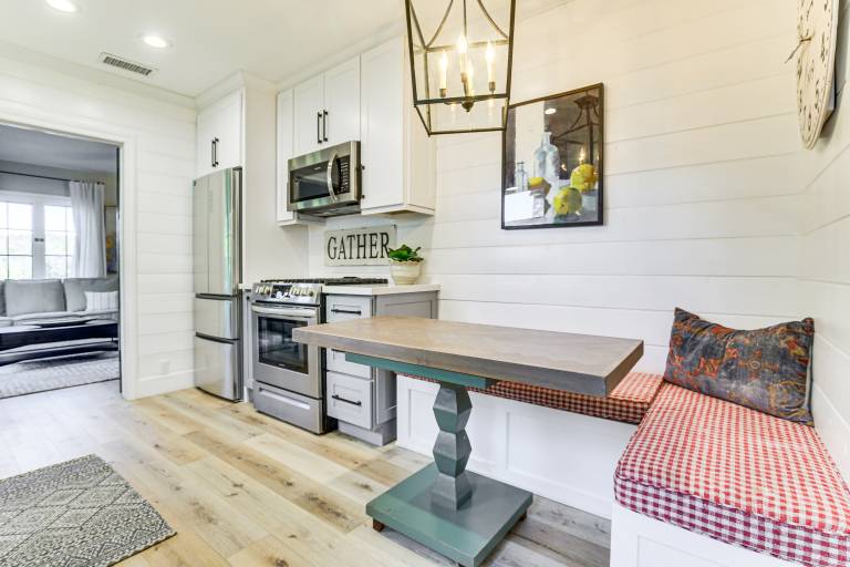 Steps to Lake Arrowhead Village: Chic Apartment — photo 5