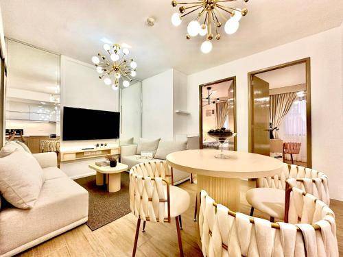 Rental apartment with pool | Perfect for remote work in Tagaytay