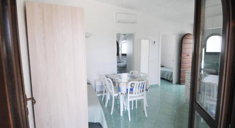 Rental apartment with yard — photo 3