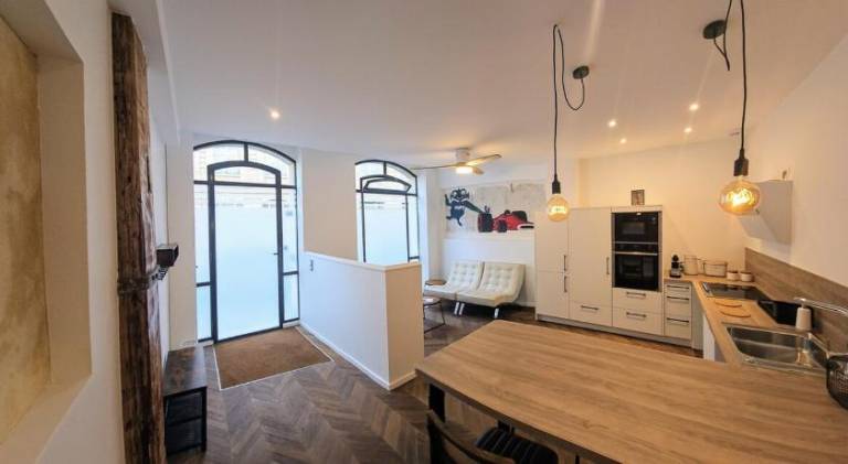 Rental apartment | Next to Bordeaux Cathedral — photo 3