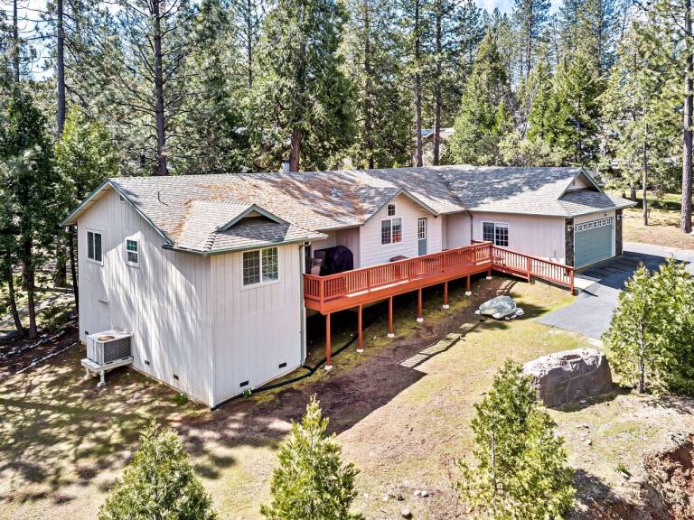 House Groveland