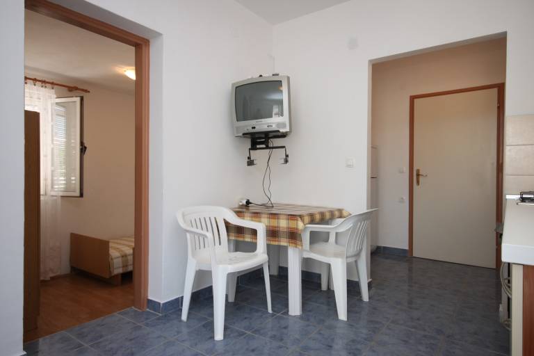 Two bedroom apartment near beach Kustići, Pag (A-4129-d) — photo 2