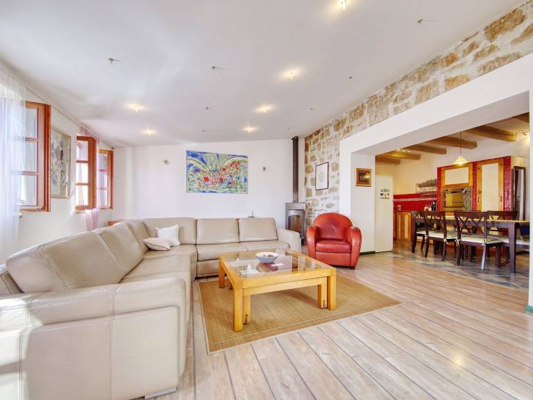 Fully equipped vacation home with garden, terrace & private pool | Dogs allowed — photo 4