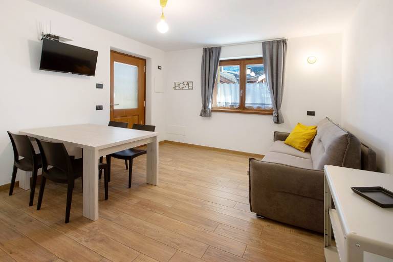 Apartment with fast internet & patio | City view | Good for workation — photo 2