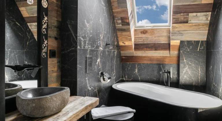 Villa with jacuzzi — photo 2