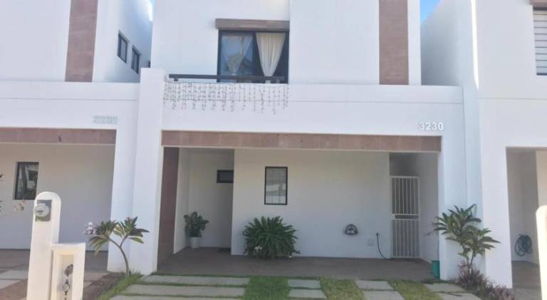 Vacation home with pool in Mazatlán