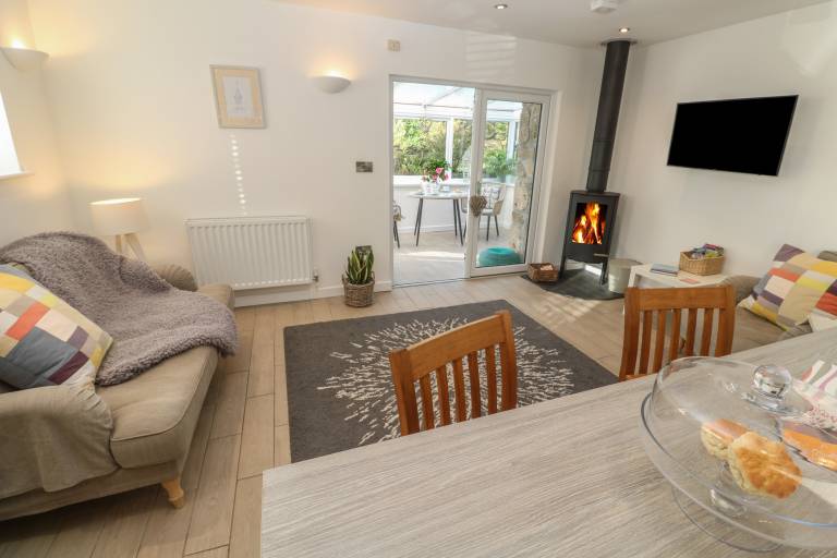 Cottage with yard in Penzance