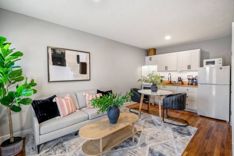 Gated EaDo Studio Near Downtown NRG Med Center