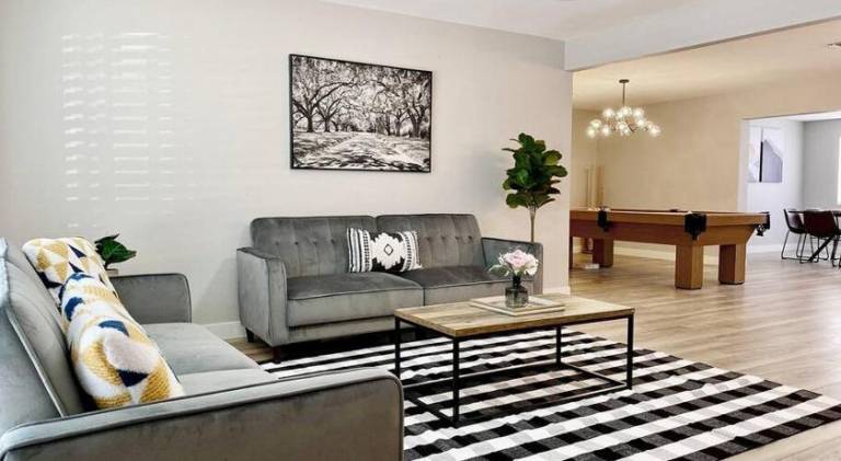 Fully equipped ample house with BBQ, terrace & yard | Good for workation | Pets allowed — photo 3