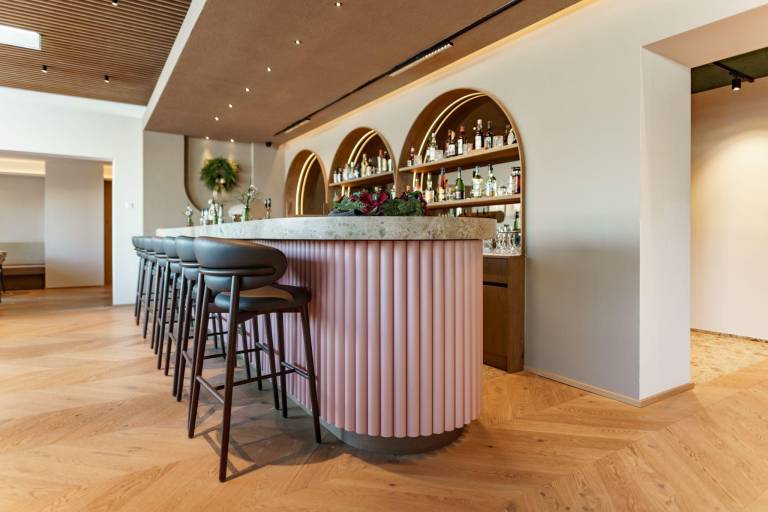 Aparthotel with sauna, patio & pool — photo 4