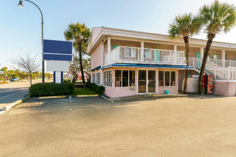 OYO Hotel Myrtle Beach Kings Hwy in Myrtle Beach, SC