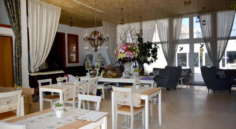 Tunderkert Hotel Noszvaj — photo 4