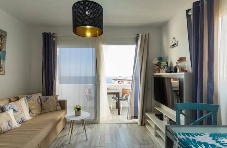 Vacation Apartment 'Acogedor Y Vistas Al Mar' with Sea View, Private Terrace and Wi-Fi — photo 2