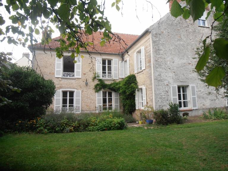 Chambre d'hôtes  Saints
