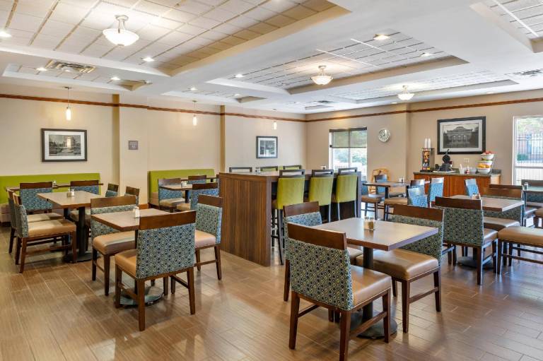 Comfort Suites Urbana Champaign, University Area — photo 5