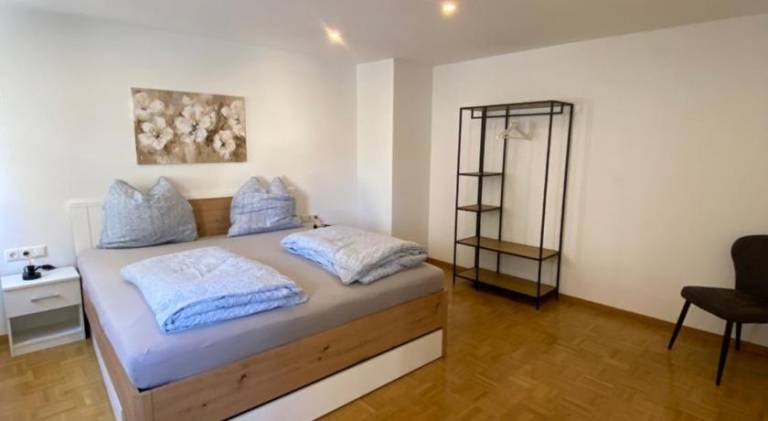 Rental apartment with 2 rooms for 5 persons in Kitzingen