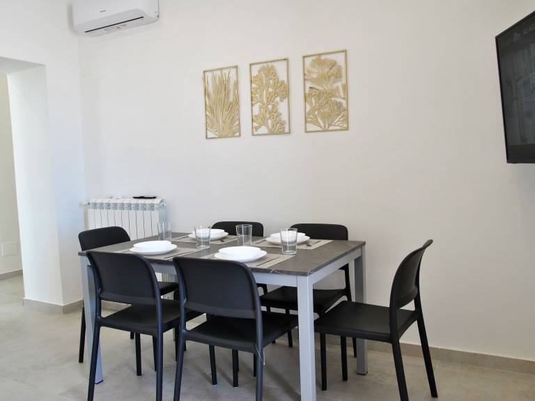 Fully equipped charming holiday apartment with pool, grill & yard | Sea view | Close to the beach | Pets are welcome — photo 3
