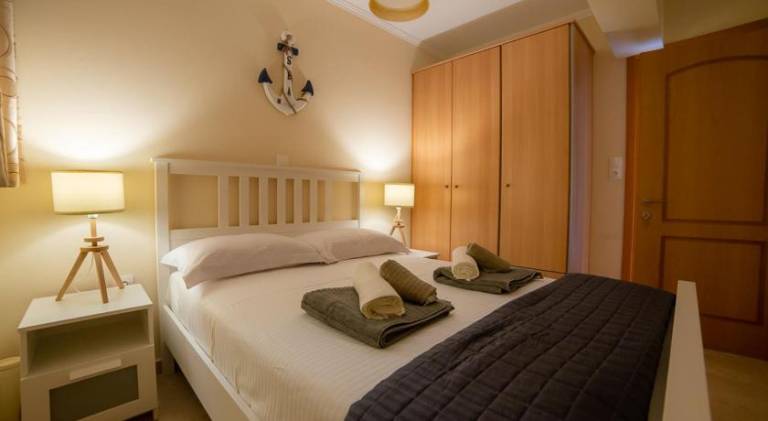 Rental apartment with yard & patio | Beach nearby | Pets allowed in Lemnos