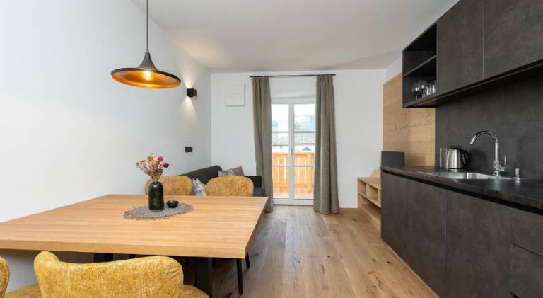 Serviced apartment with terrace — photo 2