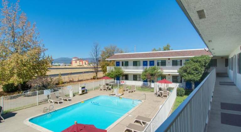 Motel 6 Redding, CA - North — photo 2