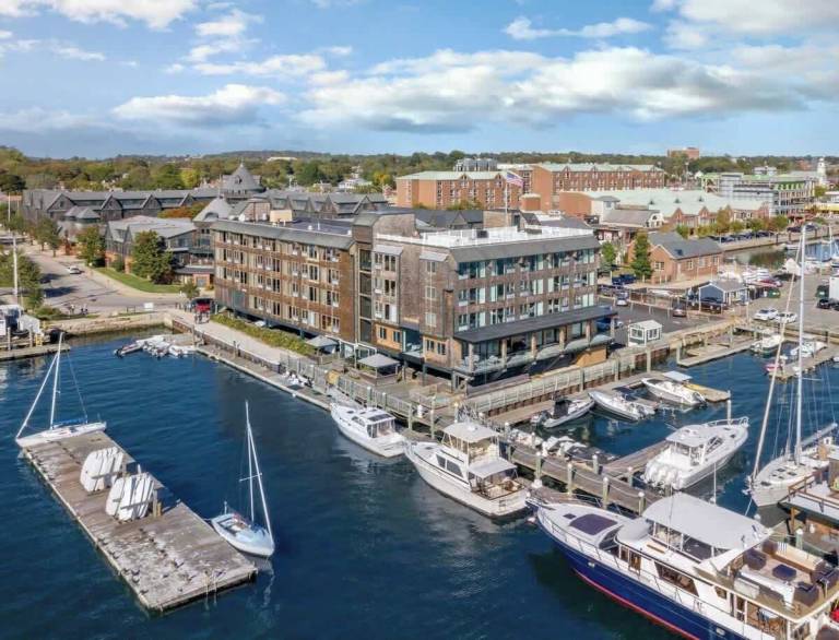 Condo Newport