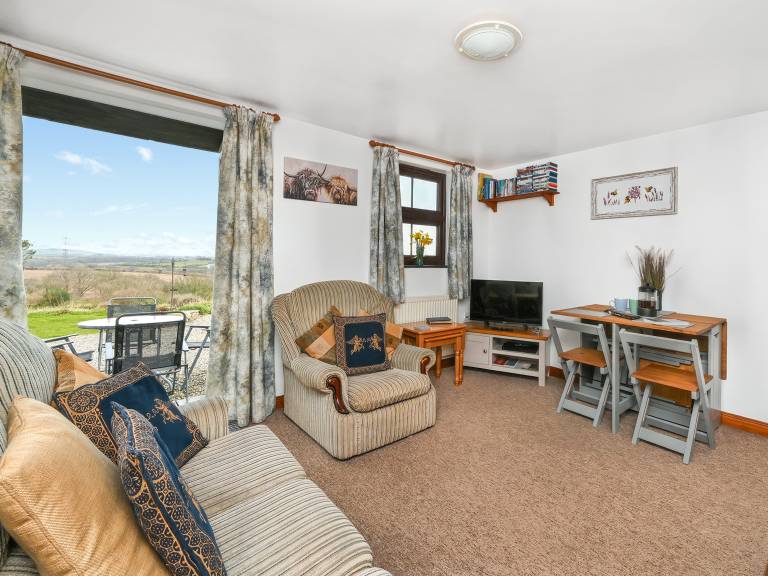 Family-oriented cottage with jacuzzi & garden | Water view | Pets are welcome — photo 3
