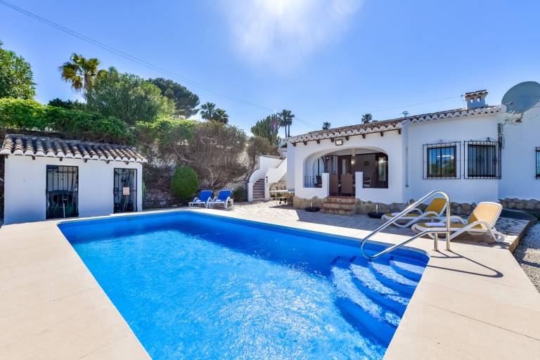 Villa with BBQ, private pool & terrace — photo 3