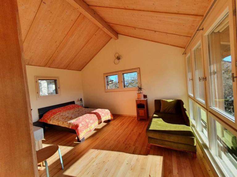 Apartment with patio, garden & barbecue | Nature view — photo 2