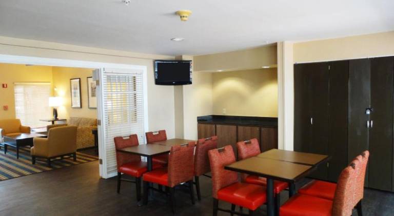 Extended Stay America Select Suites - Providence - Airport — photo 4