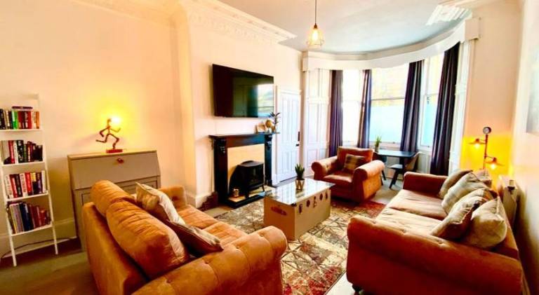 Rental apartment with 2 rooms for 4 persons in Renfrew