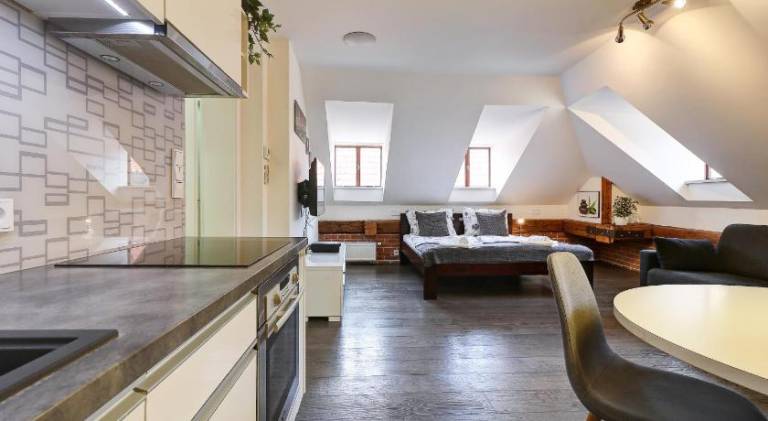 Apartment with patio | Close to Prague astronomical clock — photo 3