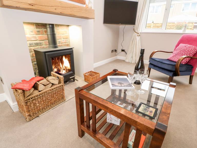 Child-friendly pleasant cottage with terrace & yard | Pets are welcome — photo 4