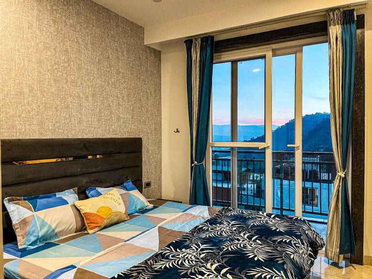 OCB Stays Shimla Luxury 2 BHK Apartment — photo 2