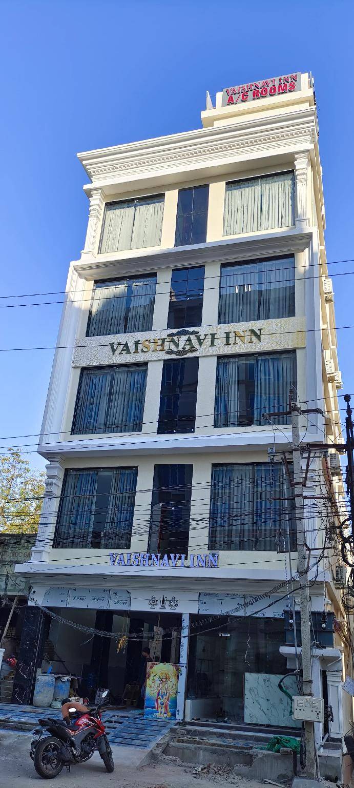 Vaishnavi Inn