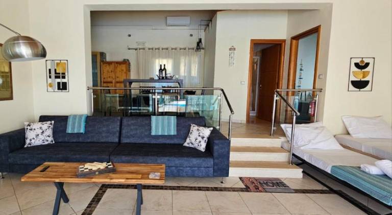 Fully equipped villa with terrace, private pool & garden | Pets allowed — photo 2