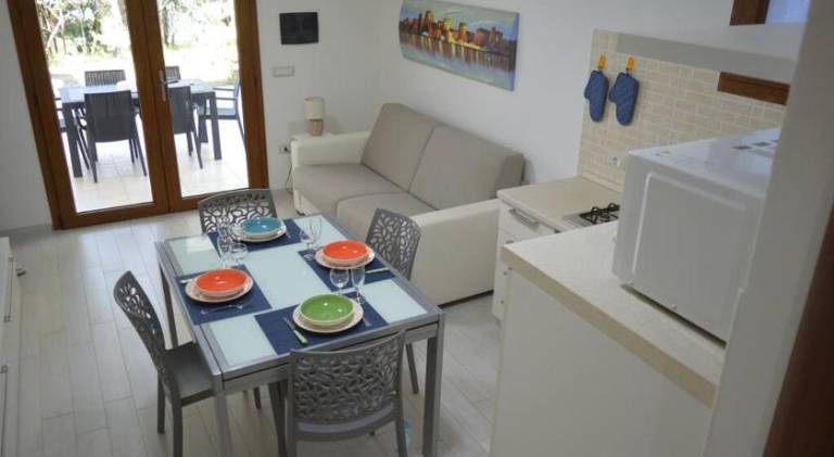 Villa with 2 rooms for 4 persons — photo 5