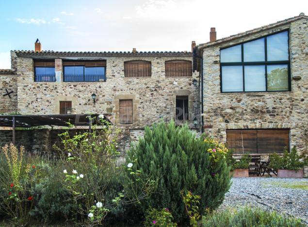 Casa rural  Cruilles, Monells y San Sadurní